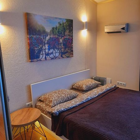 Studio Apartments In Center Mini 5 Поверх Без Ліфту Ivano-Frankivsk Quarto foto